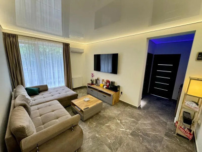 Apartament 3 camere modern l la cheie l Su 64 mp l Parcare lZona Porii