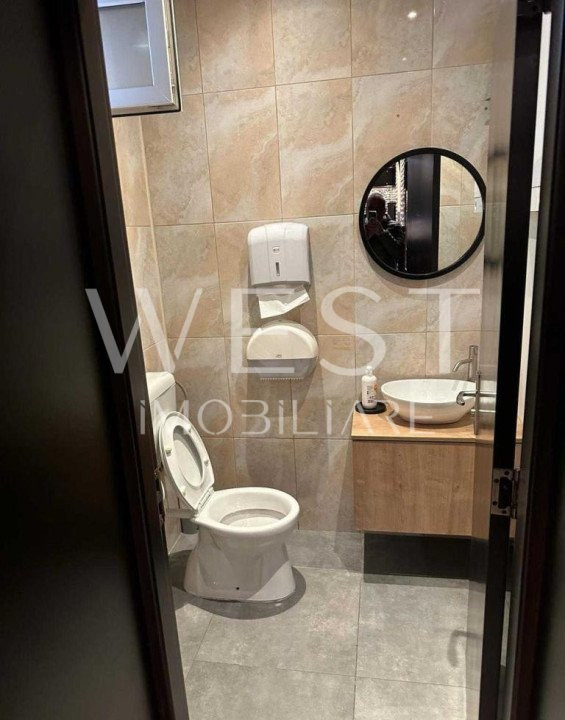 Spatiu comerical / 63mp / zona Ultracentrala / Trafic intens / Parcari
