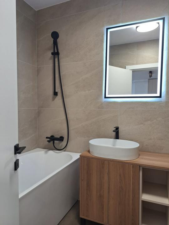 Apartament modern l la cheie l 2 camere l terasa l parcare l Eroilor