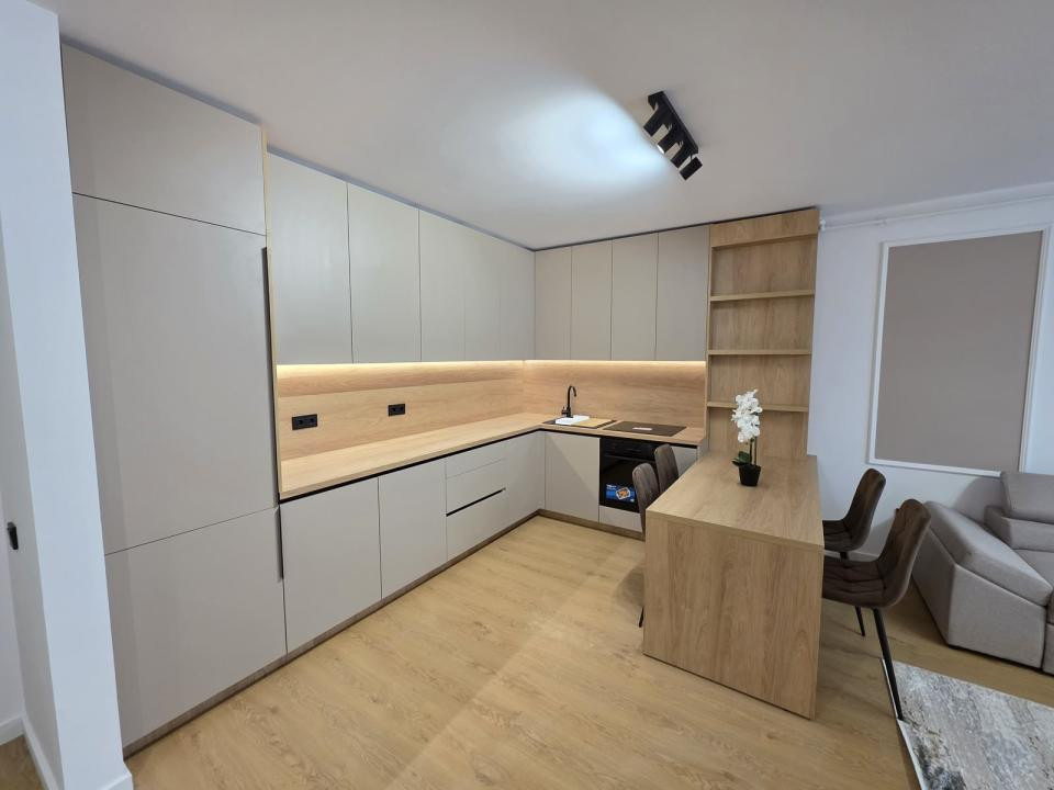 Apartament modern l la cheie l 2 camere l terasa l parcare l Eroilor