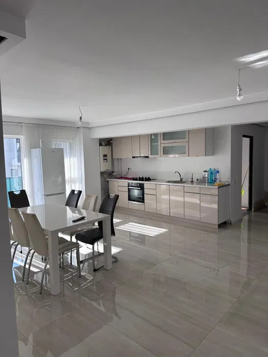 Apartament  modern 3 camere I 2 bai I Zona Eroilor I Floresti