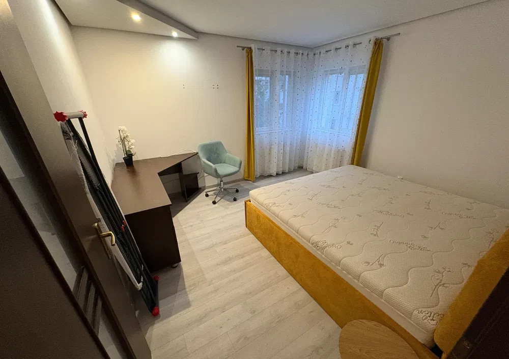 Apartament  cu 2 camere I Zona Eroilor - Floresti