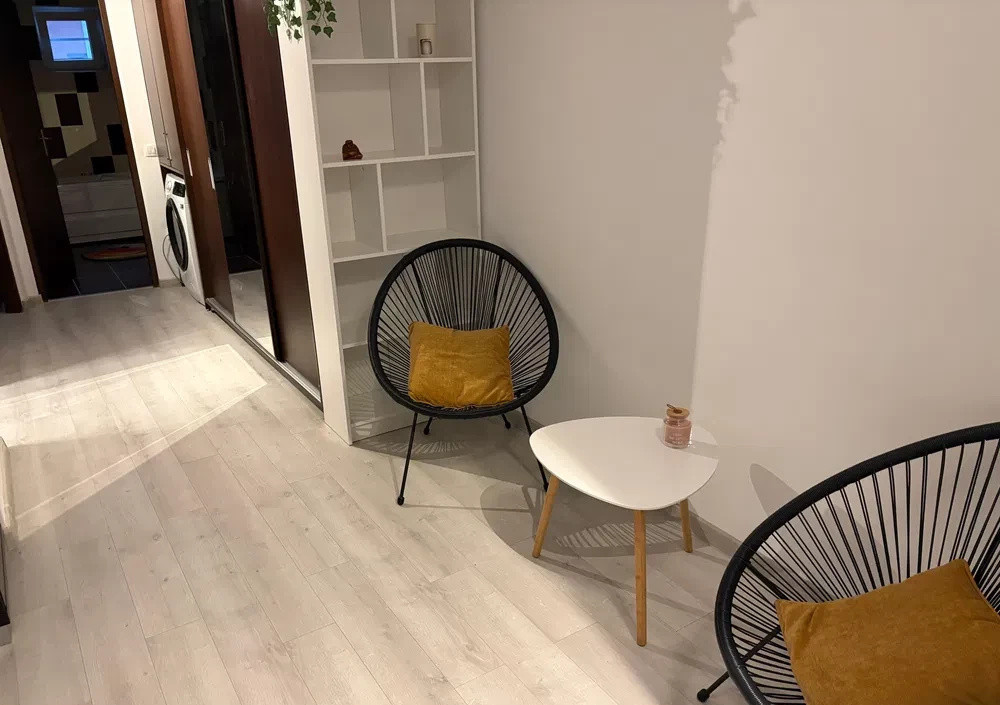 Apartament  cu 2 camere I Zona Eroilor - Floresti
