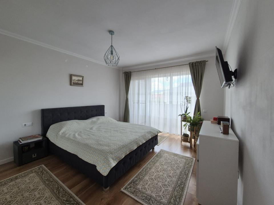 Apartament 3 camere l la cheie l Su 56 mp l Parcare l Florilor