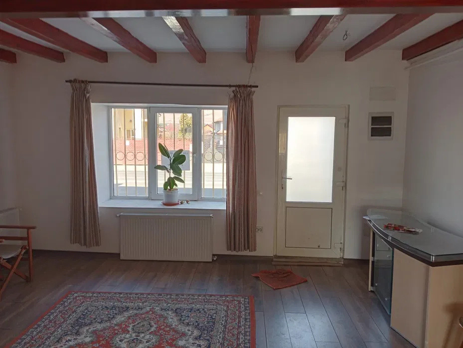 Apartament 2 camere | 1 dormitor | 1 living cu bucatarie | 1 baie | parcare