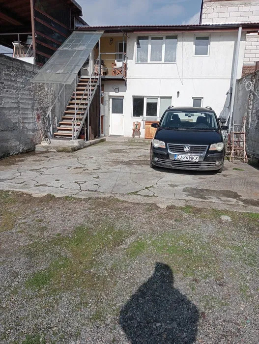 Apartament 2 camere | 1 dormitor | 1 living cu bucatarie | 1 baie | parcare