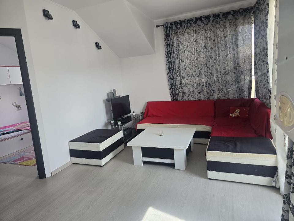 Apartament 3 camere l la cheie l Su 58 mp l Parcare l Strada Florilor