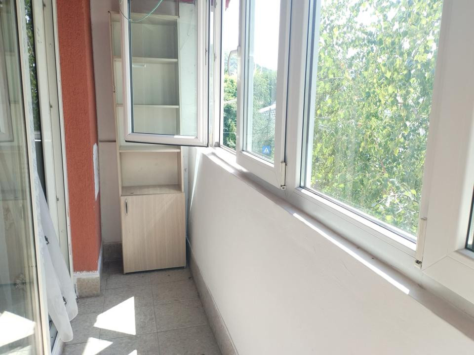 Apartament spațios cu 2 camere | 54 mp | Balcon | Zona Cetății | 350 €/lună