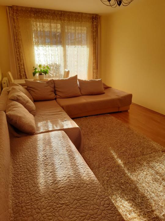 Apartament 2 camere decomandat, mobilat si utilat l Su 56 mp l Porii