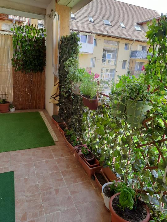Apartament 2 camere decomandat, mobilat si utilat l Su 56 mp l Porii