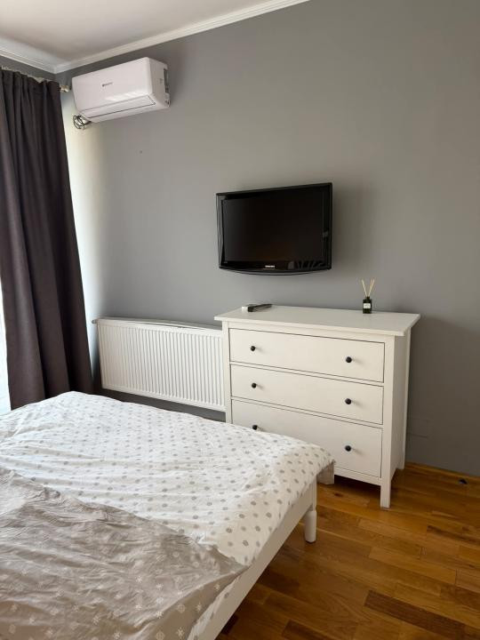 Apartament 2 dormitoare | 1 baie | 1 bucatarie | balcon | zona Centrala
