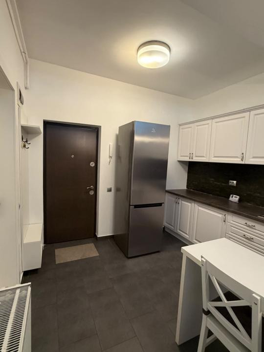 Apartament 2 dormitoare | 1 baie | 1 bucatarie | balcon | zona Centrala
