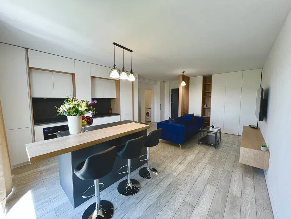 Apartament 2 camere | 1 bucatarie | 1 baie | 1 balcon | loc de parcare subteran