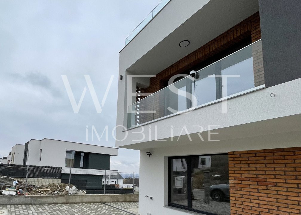 Duplex D+P+E cu 5 cam/193mp! Terase 65mp! PANORAMA SUPERBA! Voronet!