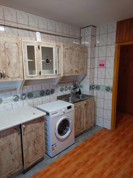 Apartament 2 camere mobilat, utilat l Su 52 mp l Intre Lacuri, Tulcea 