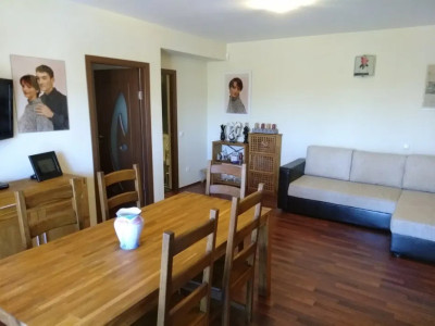 Apartament 2 camere mobilat, utilat l Su 49 mp l Parcare l Terra