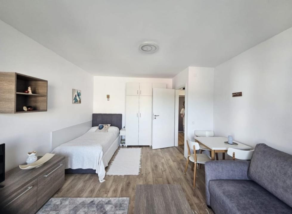 Apartament 1 camera renovat l la cheie l Su 42 mp lZona USAMV Platinia
