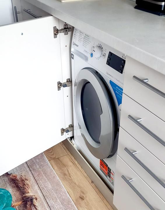 Apartament 1 camera renovat l la cheie l Su 42 mp lZona USAMV Platinia