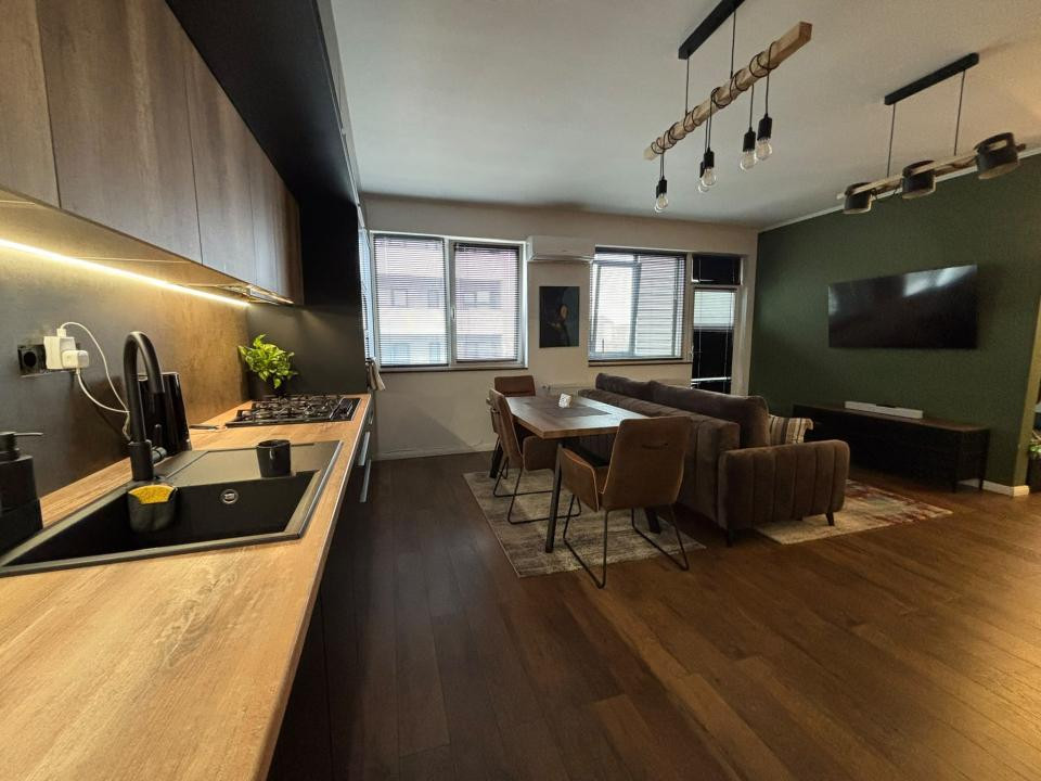 Apartament modern l 3 camere l la cheie l parcare l Sub Cetate 