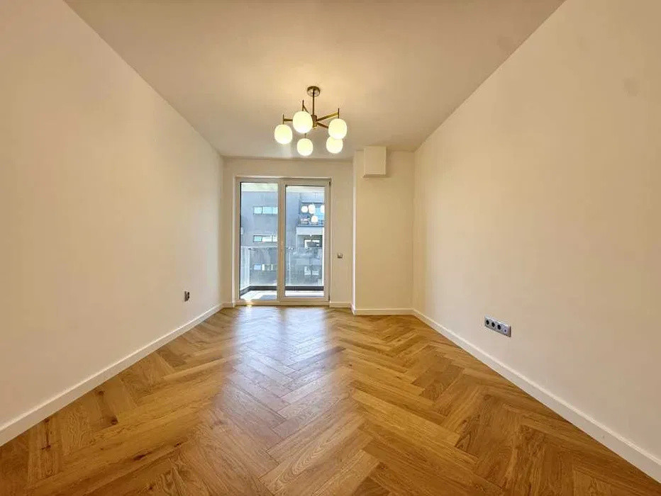 Apartament decomndat l 2 camere l 2 balcoane l parcare l Soporului 
