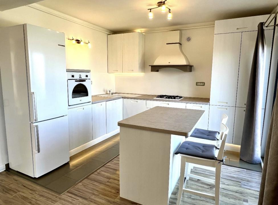 Penthouse Finisat Lux | 3 nivele | 3 dormitoare | mansarda | 2 parcari