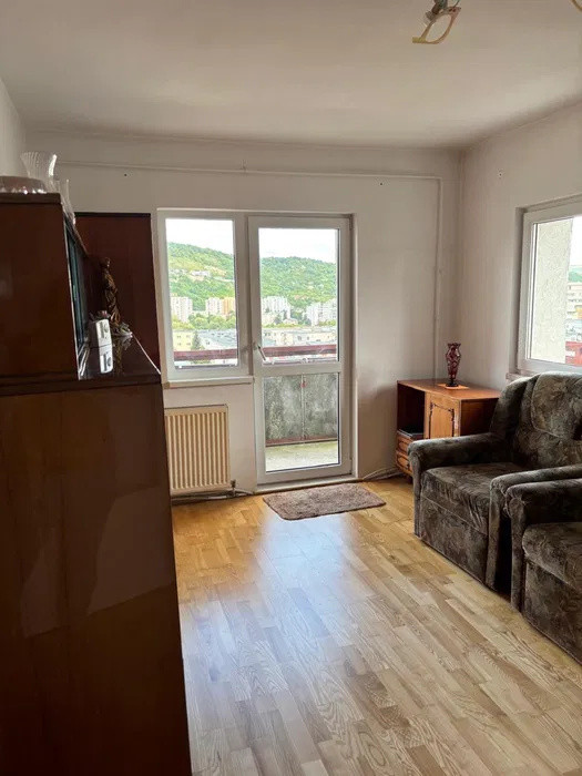 Apartament 4 camere mobilat, utilat lSu 75 mp l 2 Bai l Calea Floresti