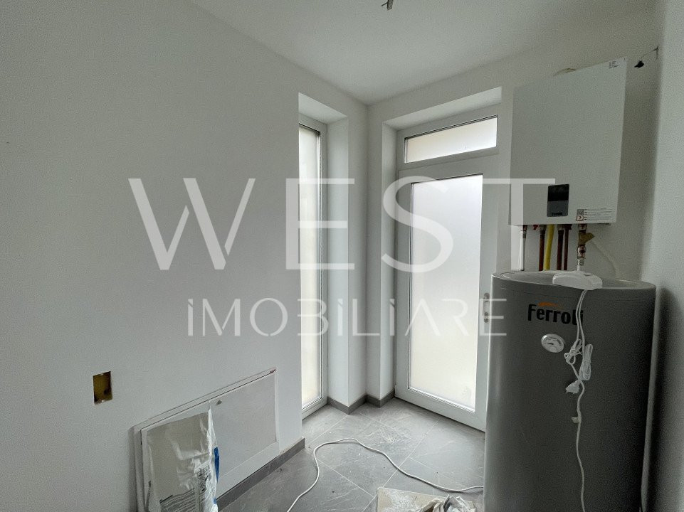 Casa înșiruită DE LUX cu 4 cam/120mp! TERASA PANORAMICA! Str. Voronet!