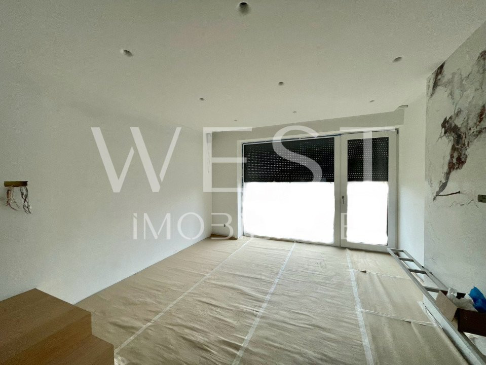 Casa înșiruită DE LUX cu 4 cam/120mp! TERASA PANORAMICA! Str. Voronet!