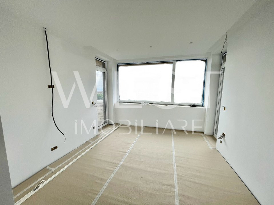 Casa înșiruită DE LUX cu 4 cam/120mp! TERASA PANORAMICA! Str. Voronet!