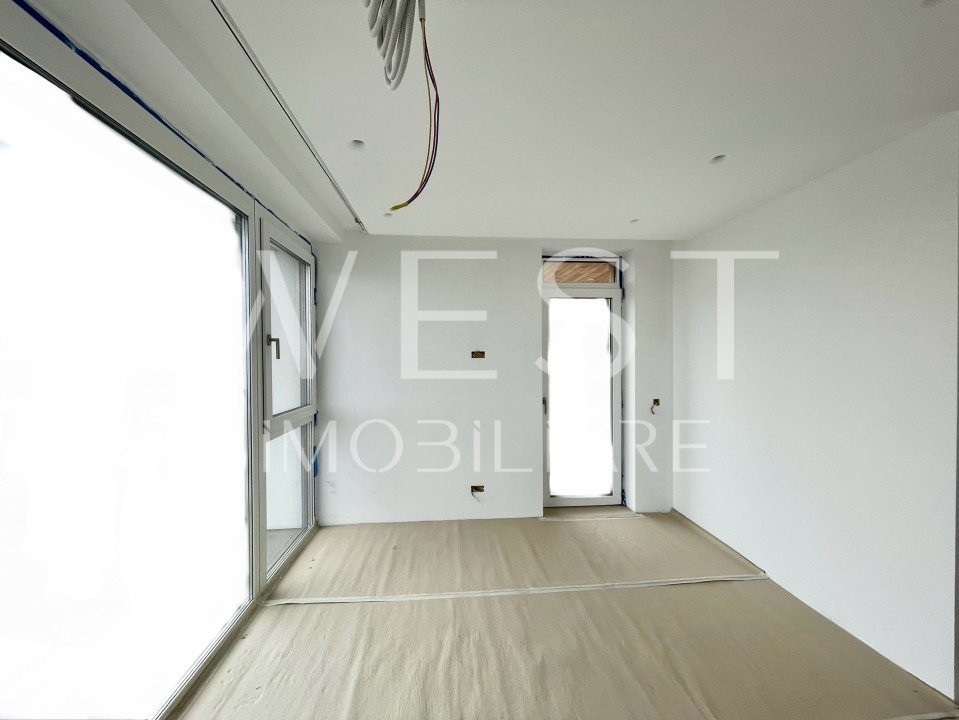 Casa înșiruită DE LUX cu 4 cam/120mp! TERASA PANORAMICA! Str. Voronet!