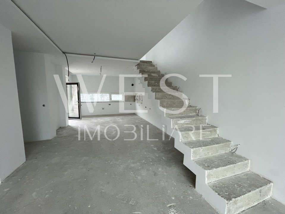 Casa înșiruită P+E cu 4 camere, 120mp! CF! VIEW SUPERB! Str. Voronet!