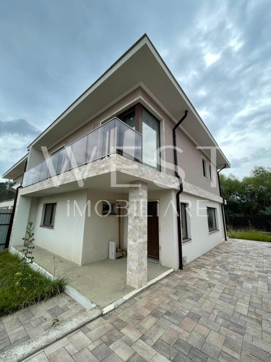 Casa cuplata cu CF P+E/118mp! Teren 200mp! TVA INCLUS! Luna de Sus!
