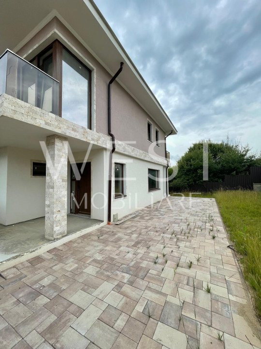 Casa cuplata cu CF D+P+E/161mp! Teren 300mp! TVA INCLUS! Luna de Sus!