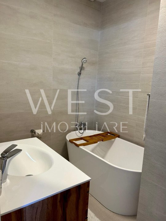 Apartament cu 2 camere, FINISAJE LUX! Terasa 42mp! Garaj! Sub Cetate!