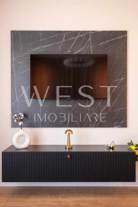 Apartament 3 camere ULTRAFINISAT ! Parcare exterioara !zona Eroilor !