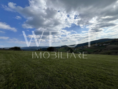 Teren pretabil Parc Panouri Fotovoltaice / Cabană | Orientare SUDICĂ