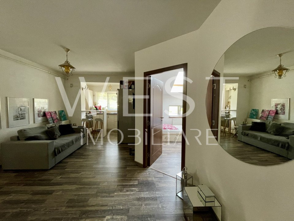 Apartament cu 3 cam/70mp! 2 bai! Scara interioară! Zona Kik/Florilor!