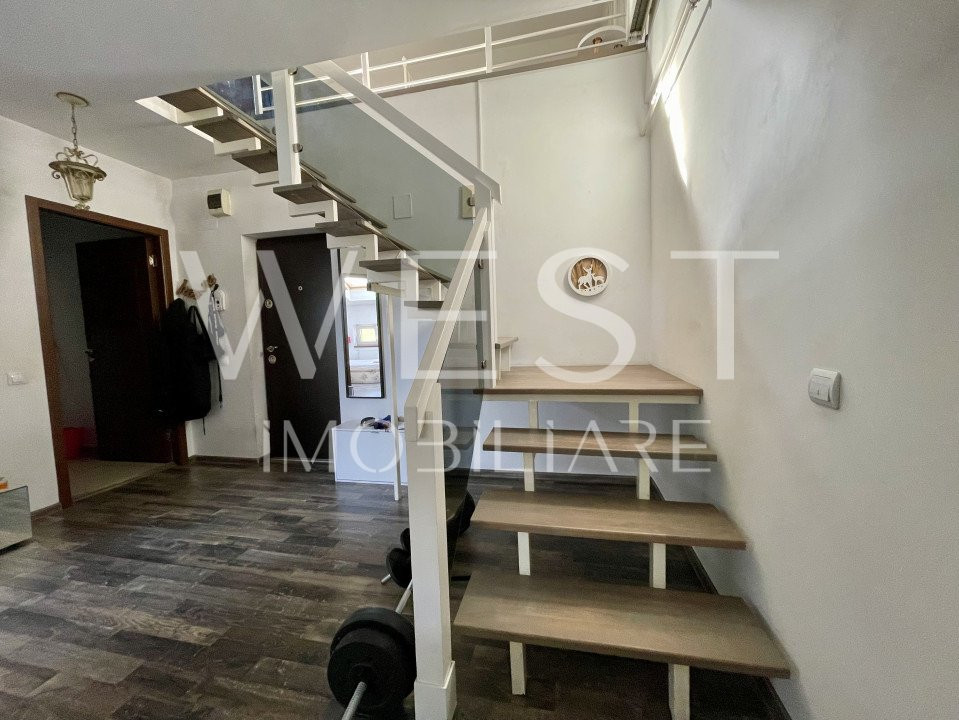 Apartament cu 3 cam/70mp! 2 bai! Scara interioară! Zona Kik/Florilor!