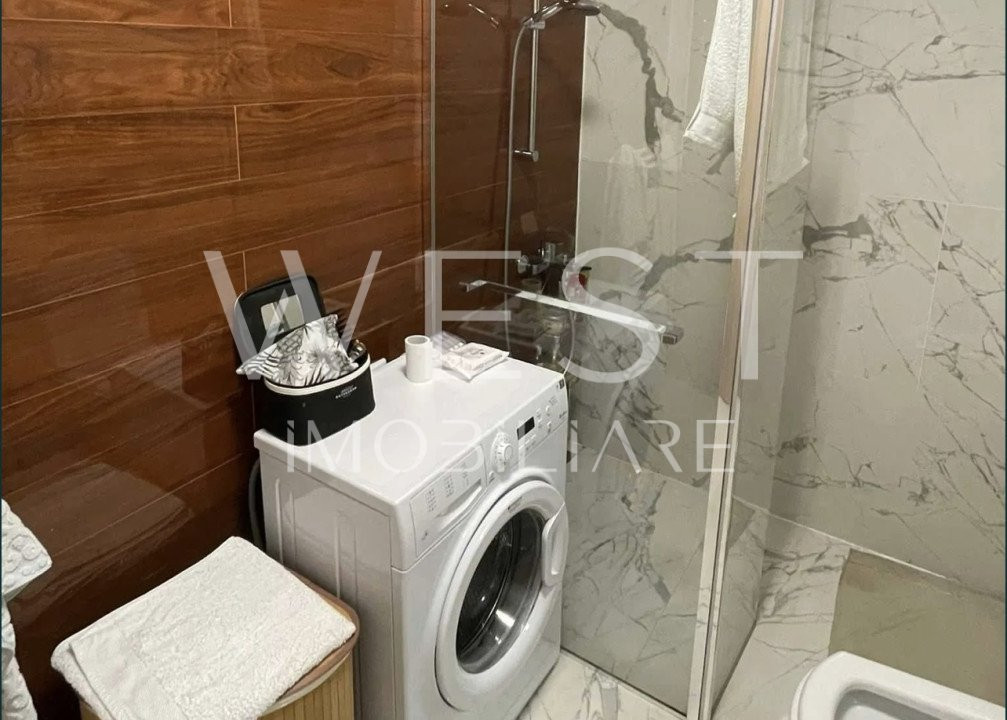 Apartament cu 3 camere, LA CHEIE! Terasa 17mp! Parcare! Str. Oașului!