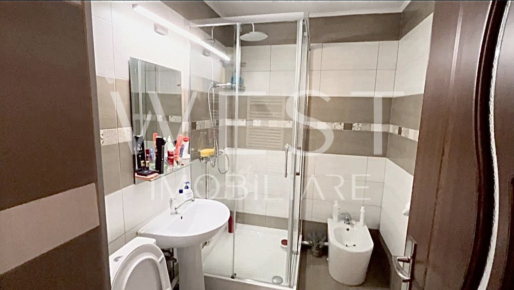 Apartament cu 1 cam, 40mp! Balcon 4mp! DECOMANDAT! Boxa! Cart Marasti!