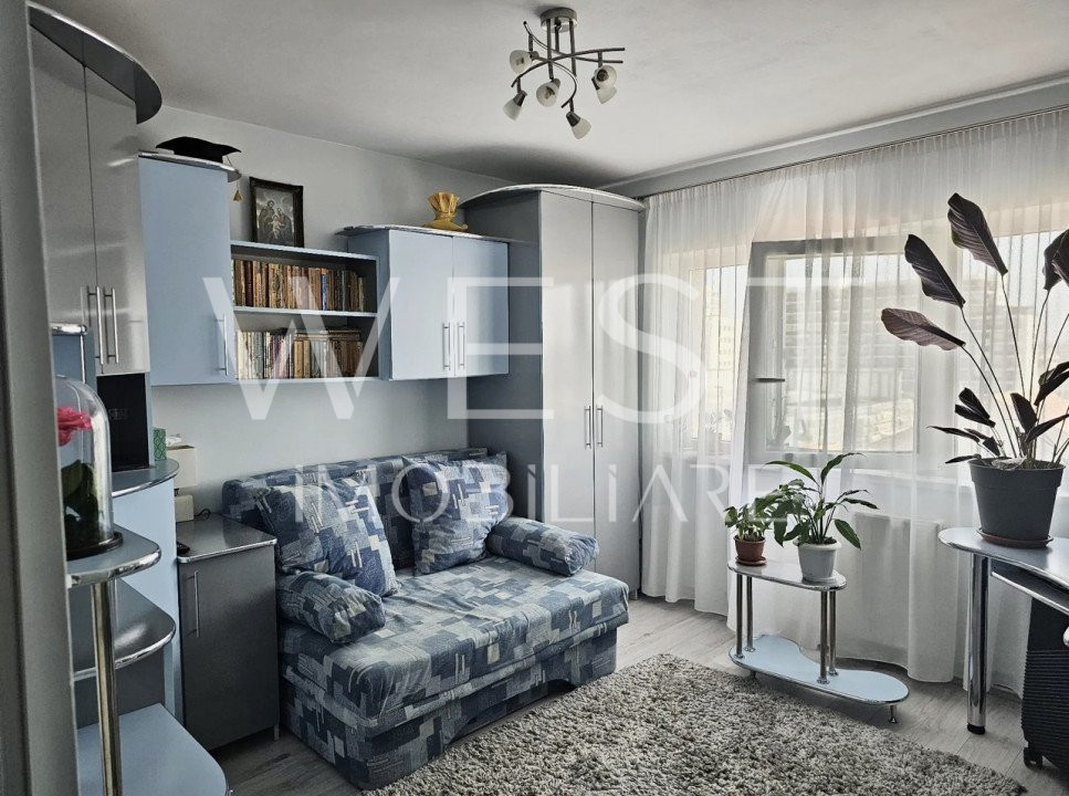 Apartament cu 2 camere, la cheie! DECOMANDAT! Boxa! Cart. Intre Lacuri