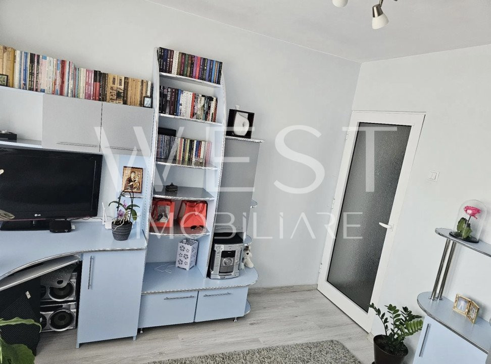 Apartament cu 2 camere, la cheie! DECOMANDAT! Boxa! Cart. Intre Lacuri