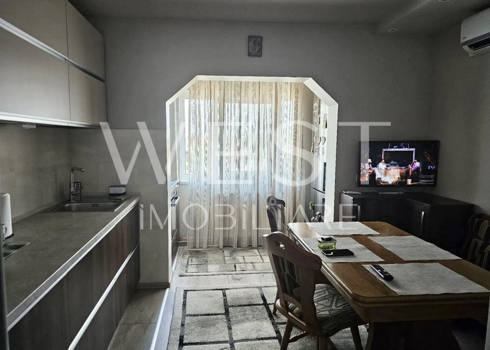 Apartament cu 2 camere, la cheie! DECOMANDAT! Boxa! Cart. Intre Lacuri
