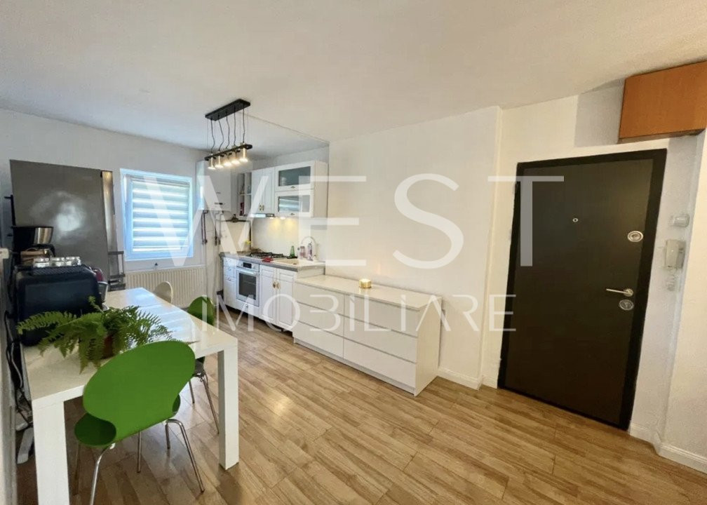 Apartament cu 3 camere, DECOMANDAT! La cheie! Boxa! Gheorghe Dima!