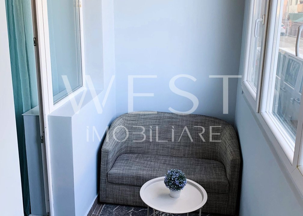 Apartament cu 3 camere, la cheie! Balcon! Parcare cu CF! Zona Terra!