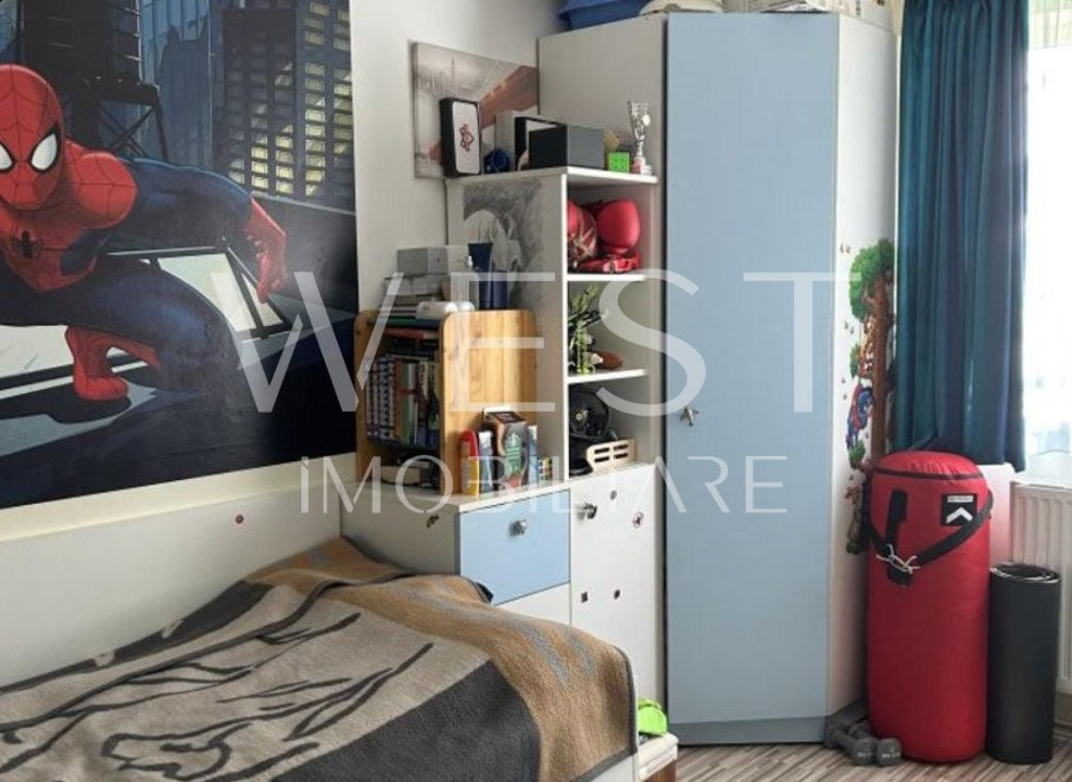 Apartament 3 camere! 76mp! Parcare! Utilat/Mobilat! zona Cetatii!