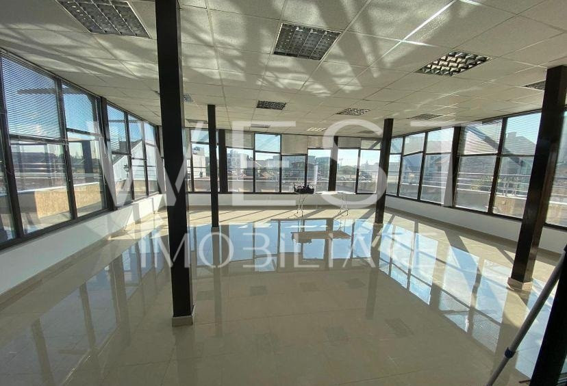 Spatiu Comercial, 754mp, ULTRACENTRAL, zona PIATA MIHAI VITEAZU!