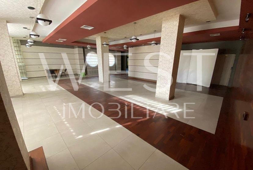 Spatiu Comercial, 754mp, ULTRACENTRAL, zona PIATA MIHAI VITEAZU!