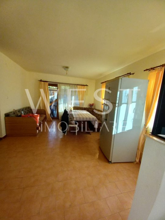 Casa individuala | 300 mp Utili | 274 mp Teren | Zona Florilor