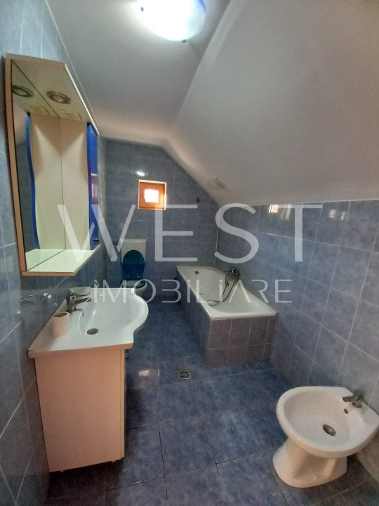 Casa individuala | 300 mp Utili | 274 mp Teren | Zona Florilor